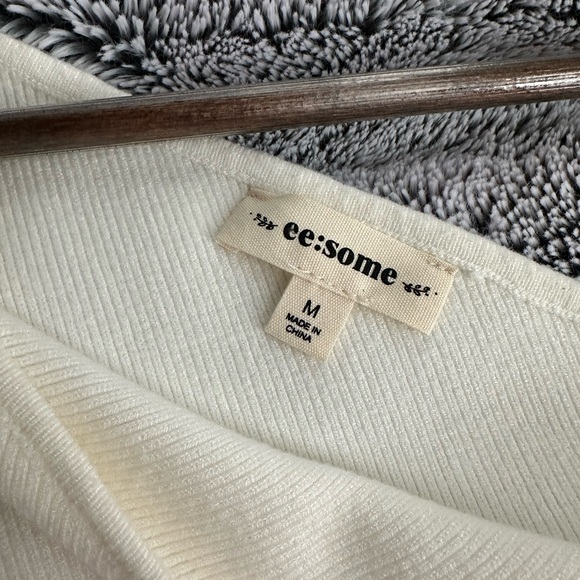 Eesome Off-White Ribbed Top - Picture 3 of 3